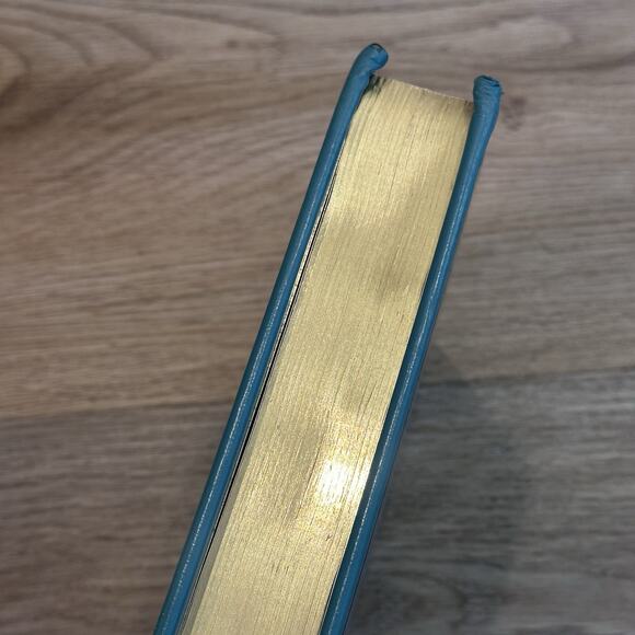 Charlotte's Web and Other Illustrated Classics Leather Bound E B White EUC - Picture 15 of 16